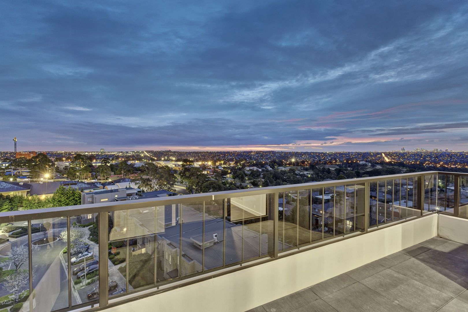 607/5 Sovereign Point Court, Doncaster Property History & Address