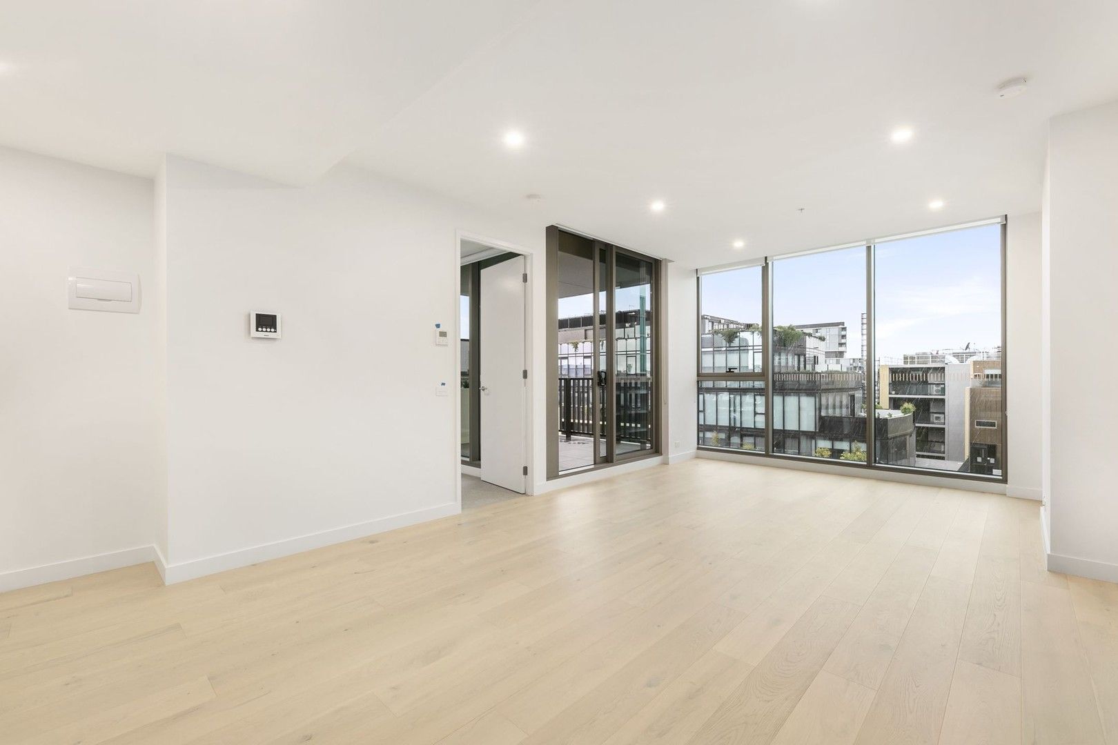 2 bedrooms Apartment / Unit / Flat in 606/61 Cambridge Street COLLINGWOOD VIC, 3066