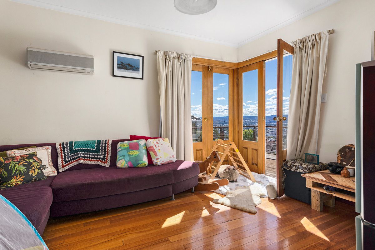 3 bedrooms House in 10 Ashleigh Avenue WEST LAUNCESTON TAS, 7250