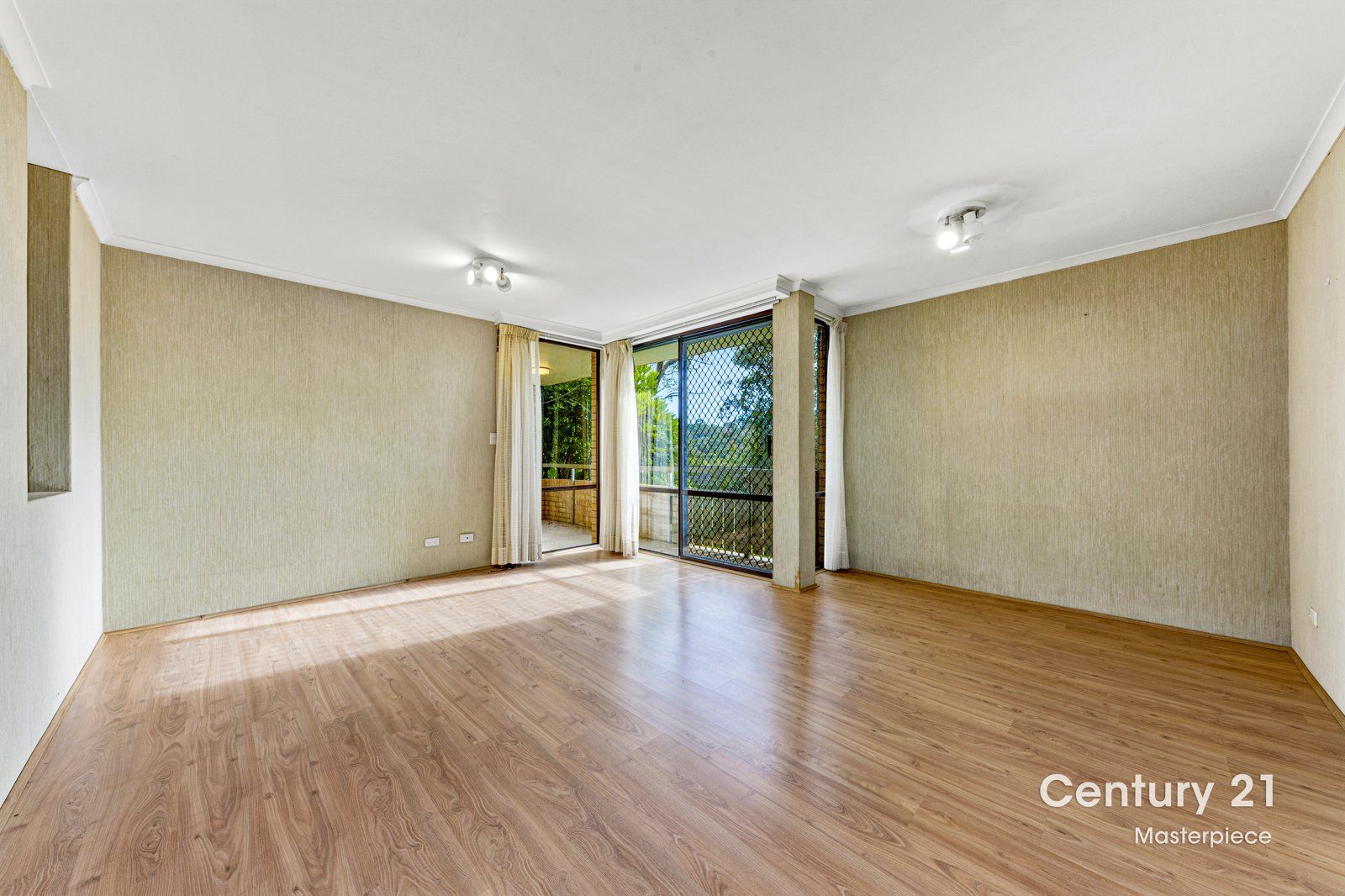 3 bedrooms Apartment / Unit / Flat in 1/2 Carlisle Close MACQUARIE PARK NSW, 2113