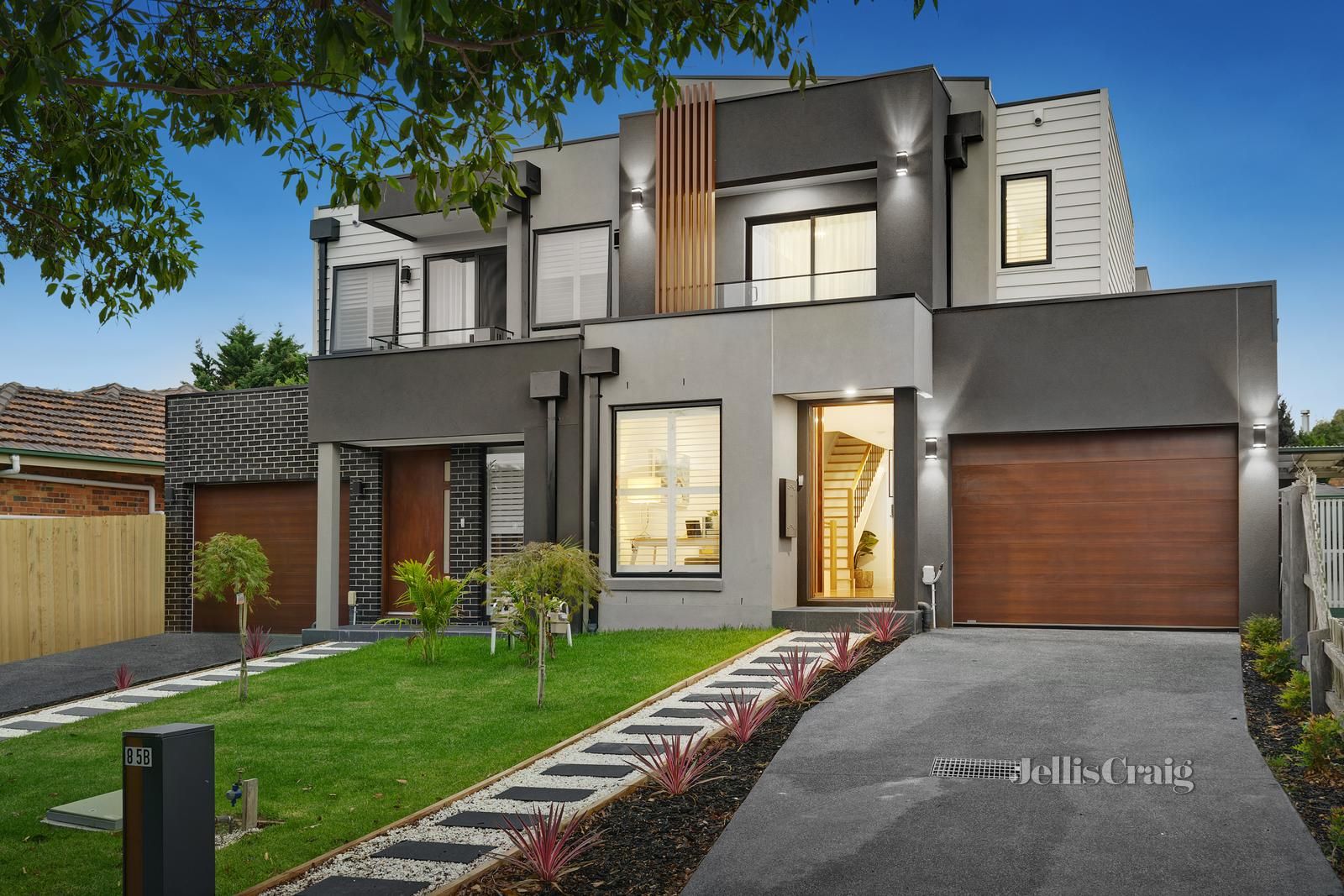 4 bedrooms Townhouse in 85b Fromer Street BENTLEIGH VIC, 3204