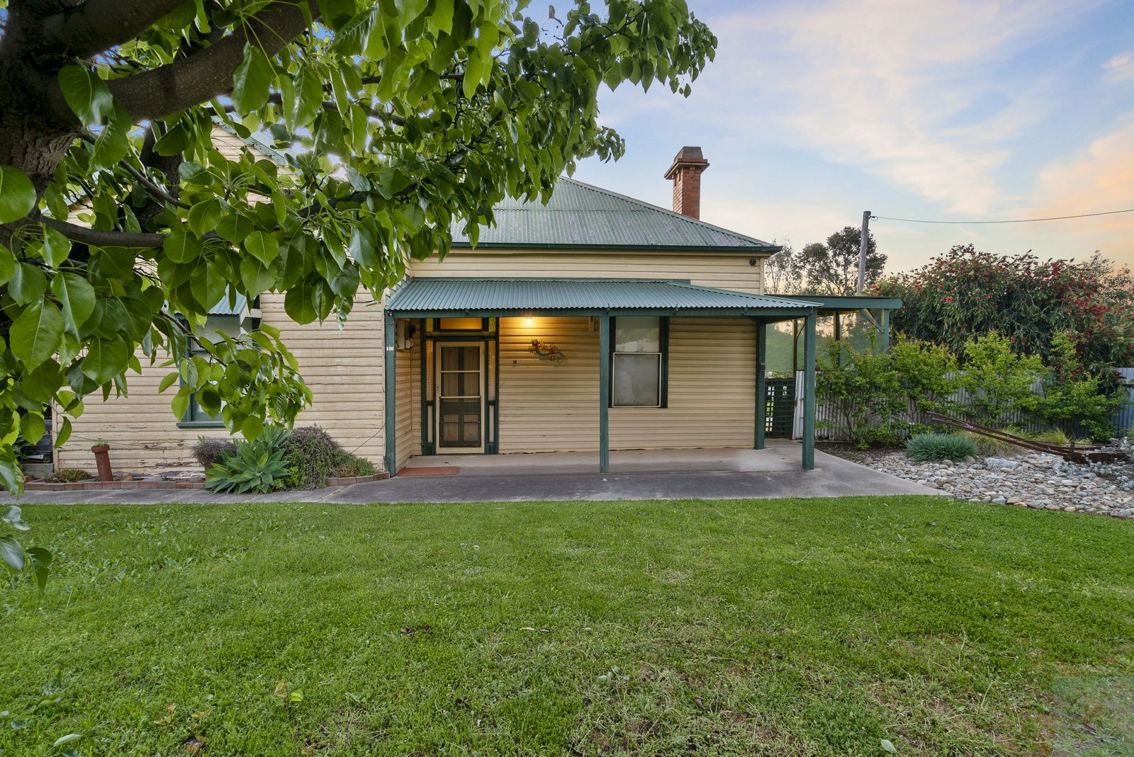 18 Sugden Street, Tocumwal NSW 2714, Image 0