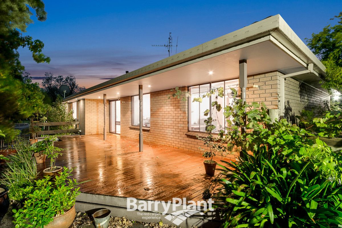 7 Hilltop Avenue, Bunyip VIC 3815, Image 0