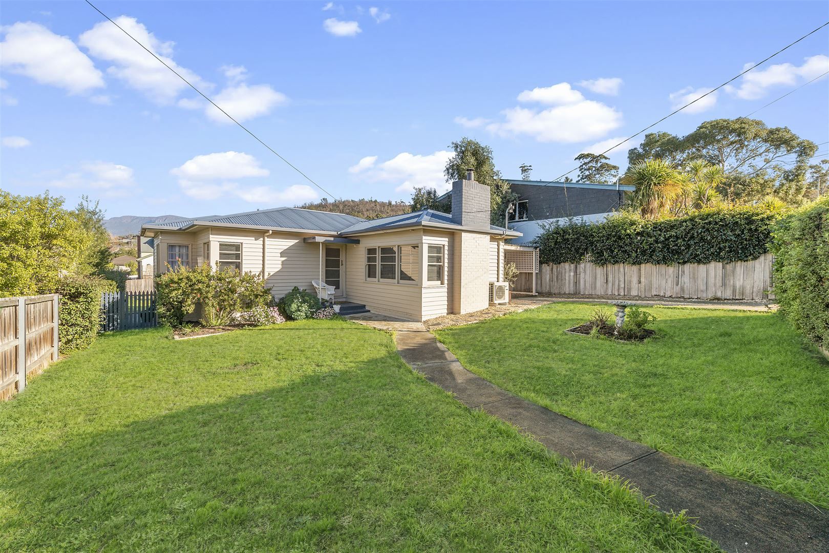 14 Rowitta Road, Lindisfarne TAS 7015, Image 0