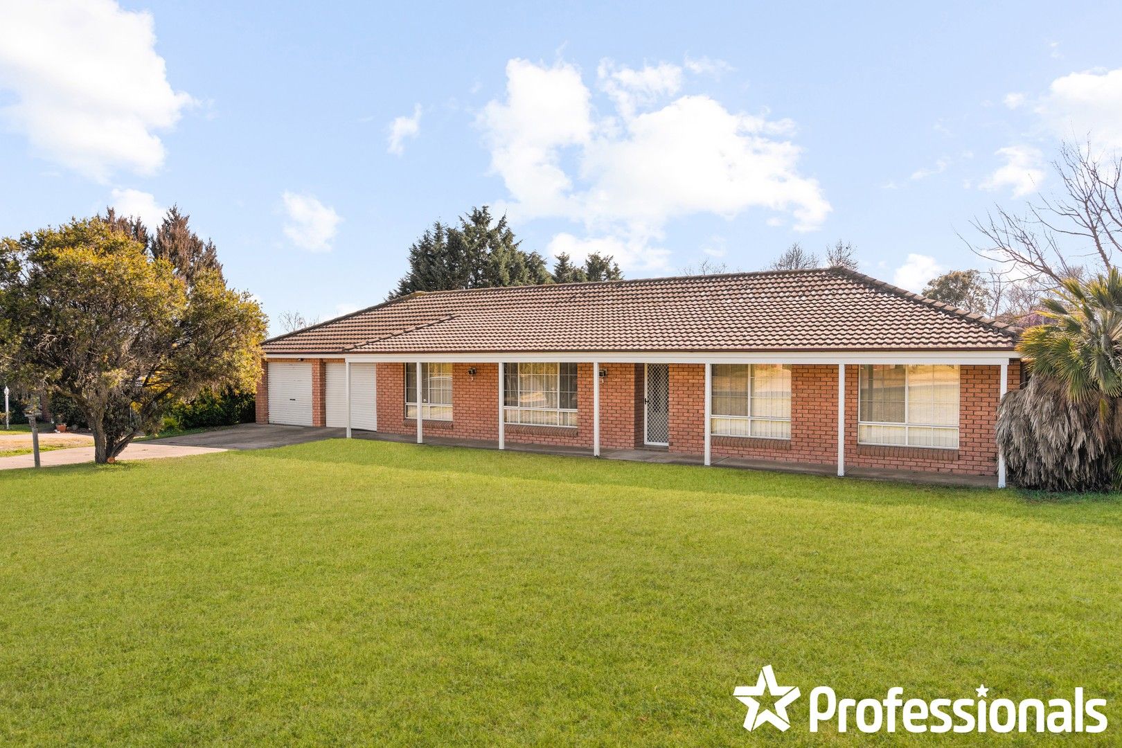 3 bedrooms House in 3 Lavelle Street WINDRADYNE NSW, 2795