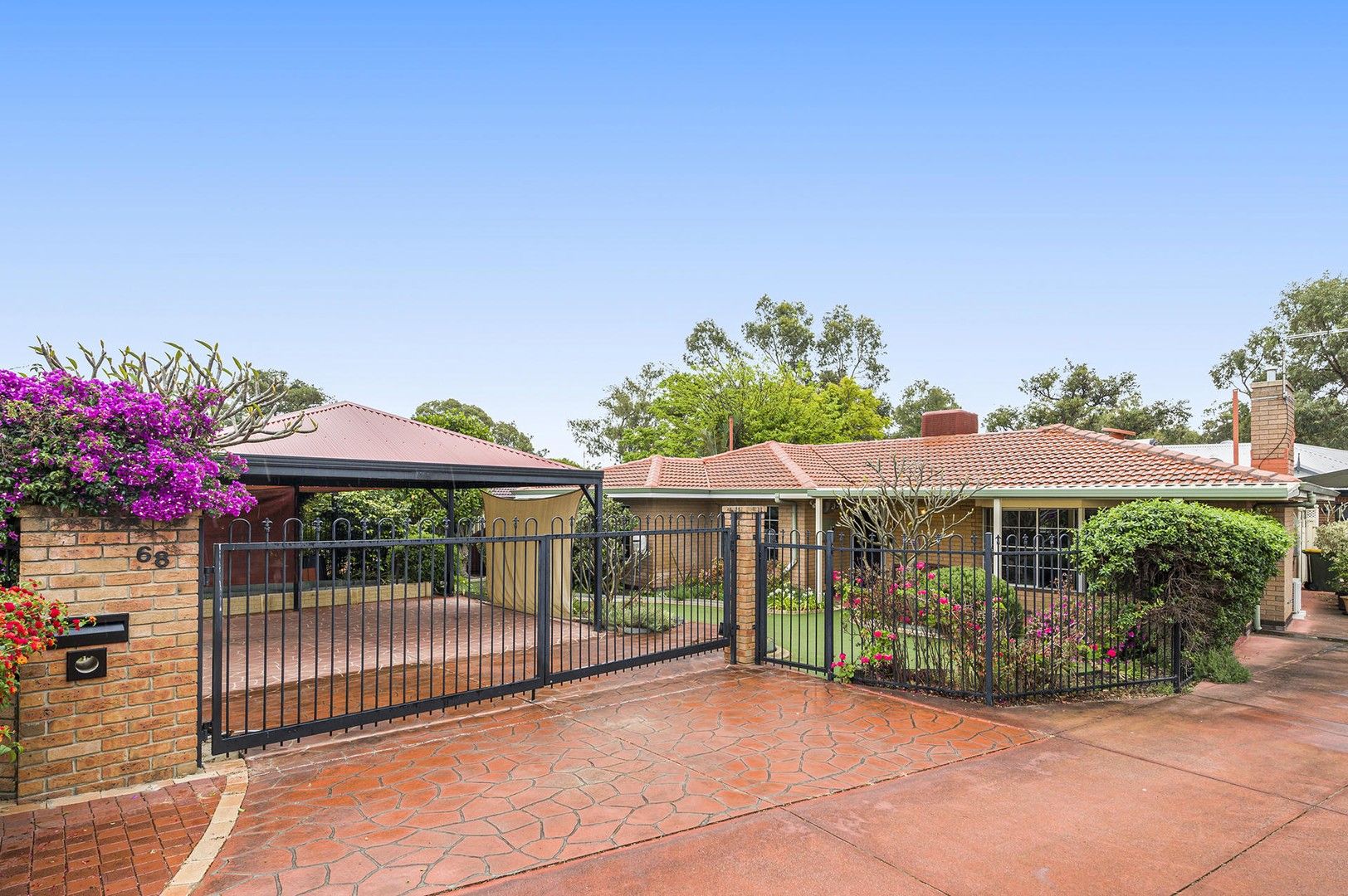 4 bedrooms House in 68 Canada Street DIANELLA WA, 6059