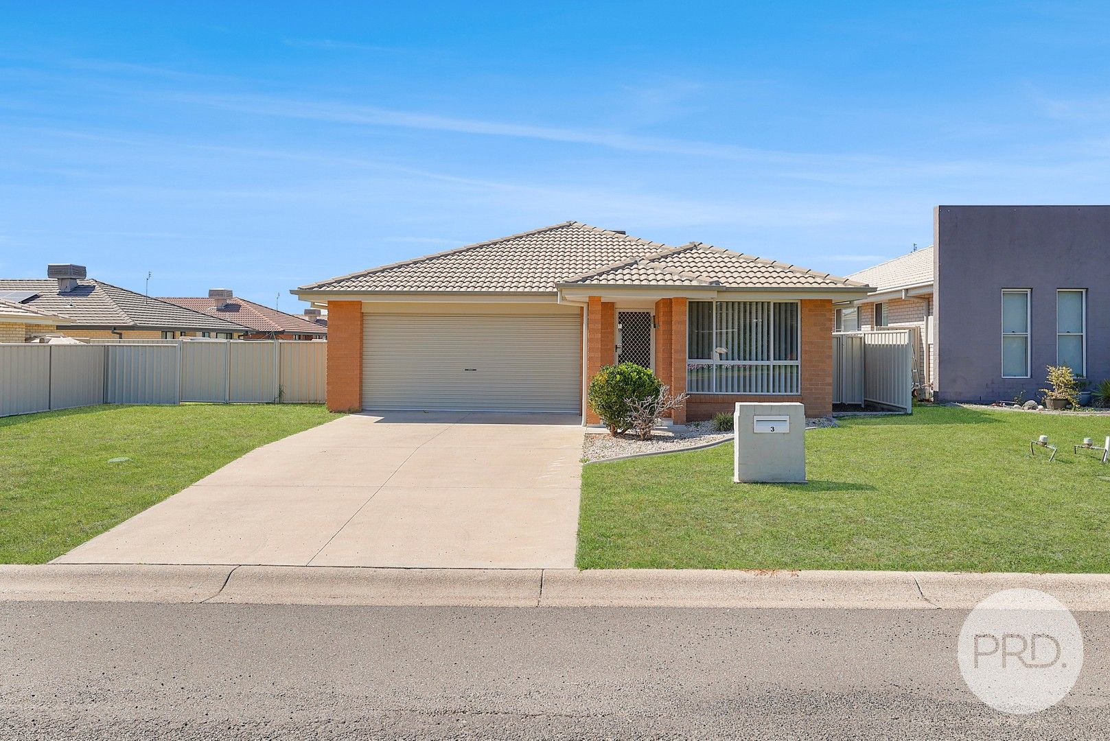 4 bedrooms House in 3 Darien Avenue TAMWORTH NSW, 2340