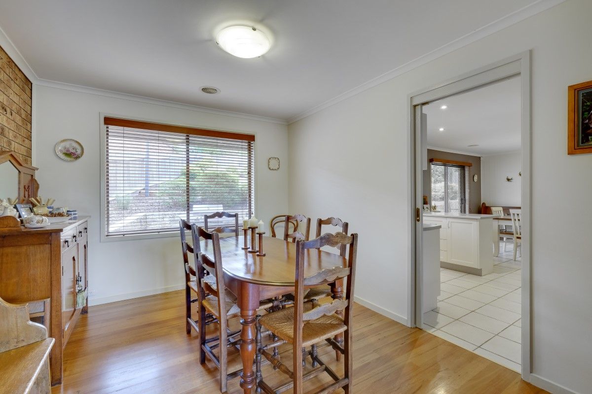 5 Max Henry Crescent, Macarthur ACT 2904, Image 2