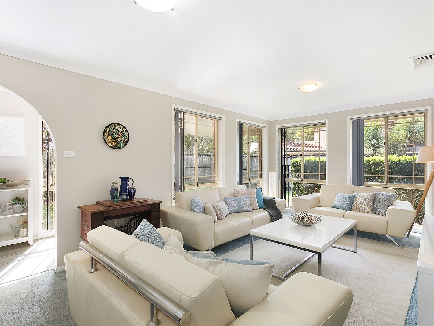 15 Yarrabin Crescent, Berowra NSW 2081, Image 2