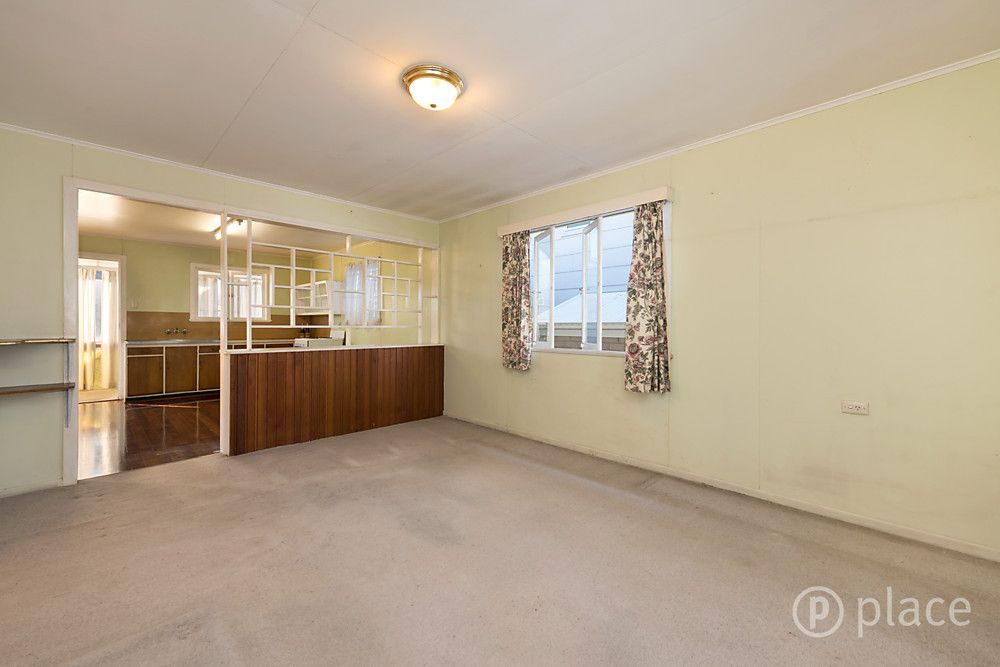 77 Smallman Street, Bulimba QLD 4171, Image 2