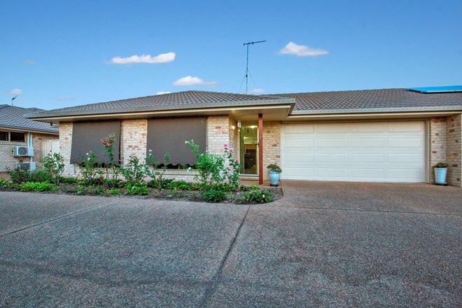 Picture of 2/3 Balaam Drive, KALKIE QLD 4670