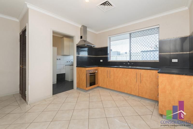 2 bedrooms Villa in 7/397 Hector Street YOKINE WA, 6060