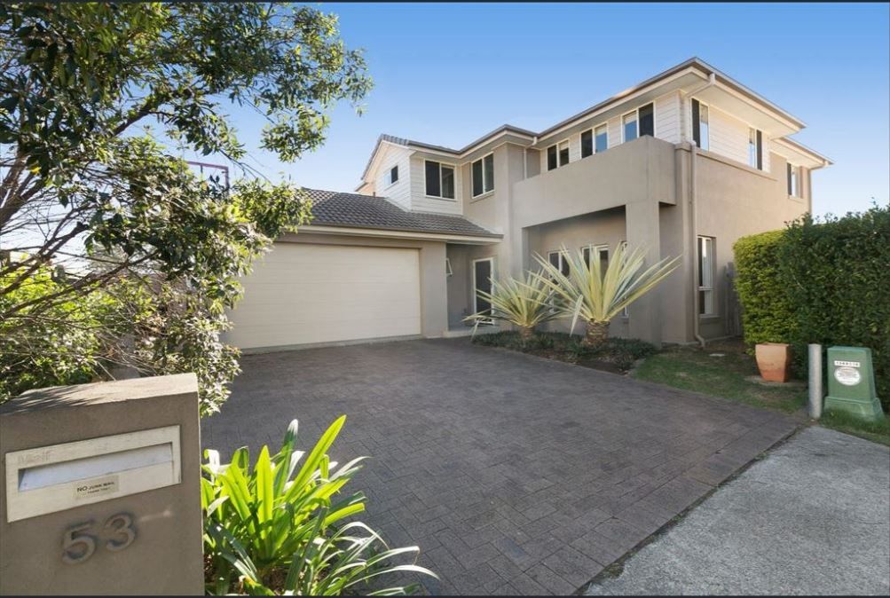 5 bedrooms House in 53 Hillcroft Place BELMONT QLD, 4153