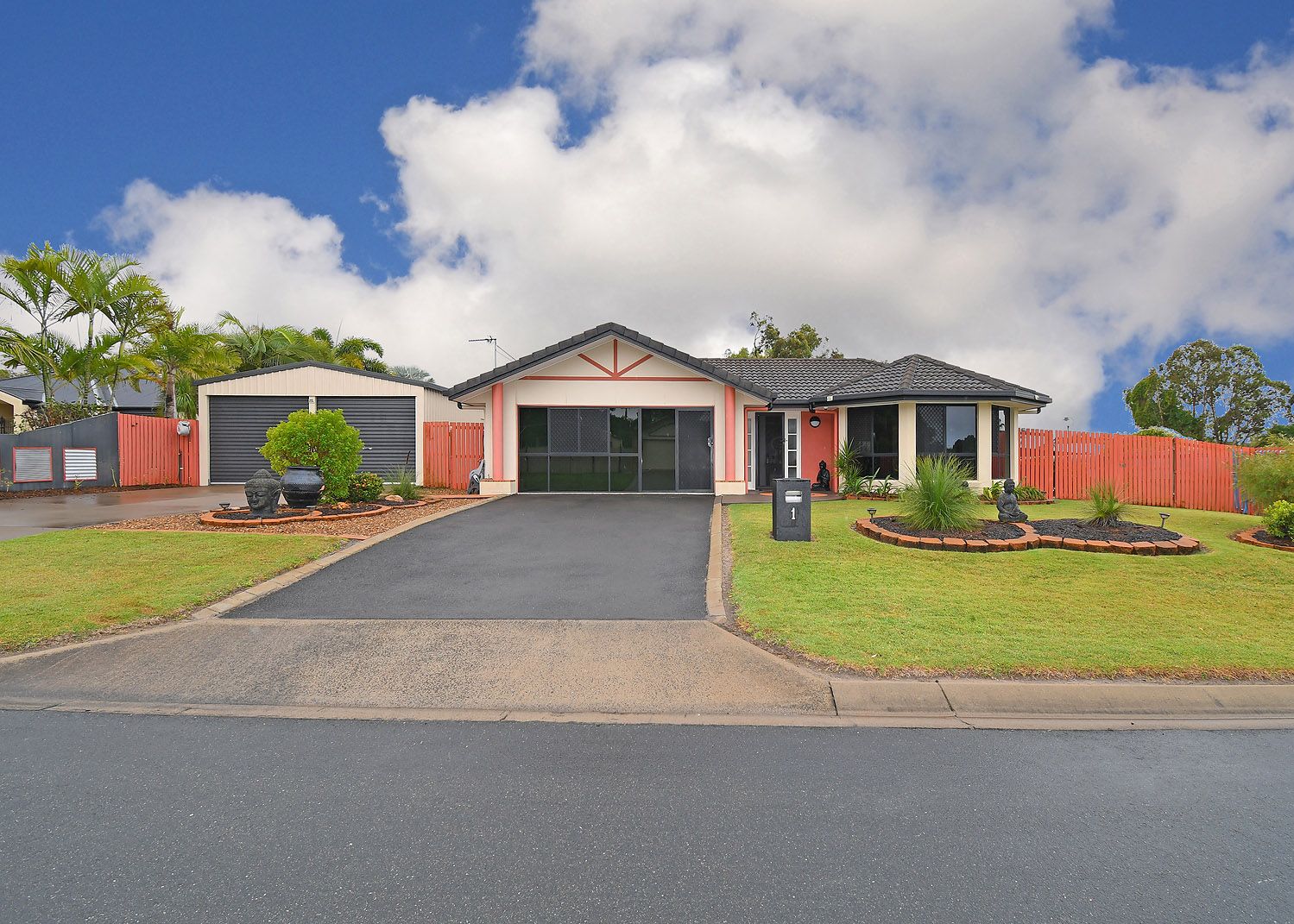 1 Glen Eagles Close, Wondunna QLD 4655, Image 0