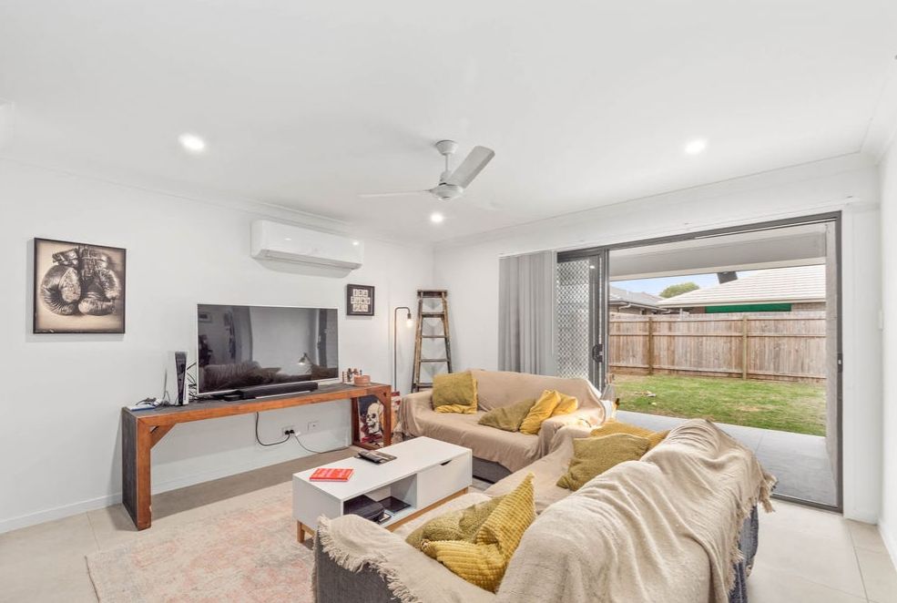 22 Janet St, Walloon QLD 4306, Image 2
