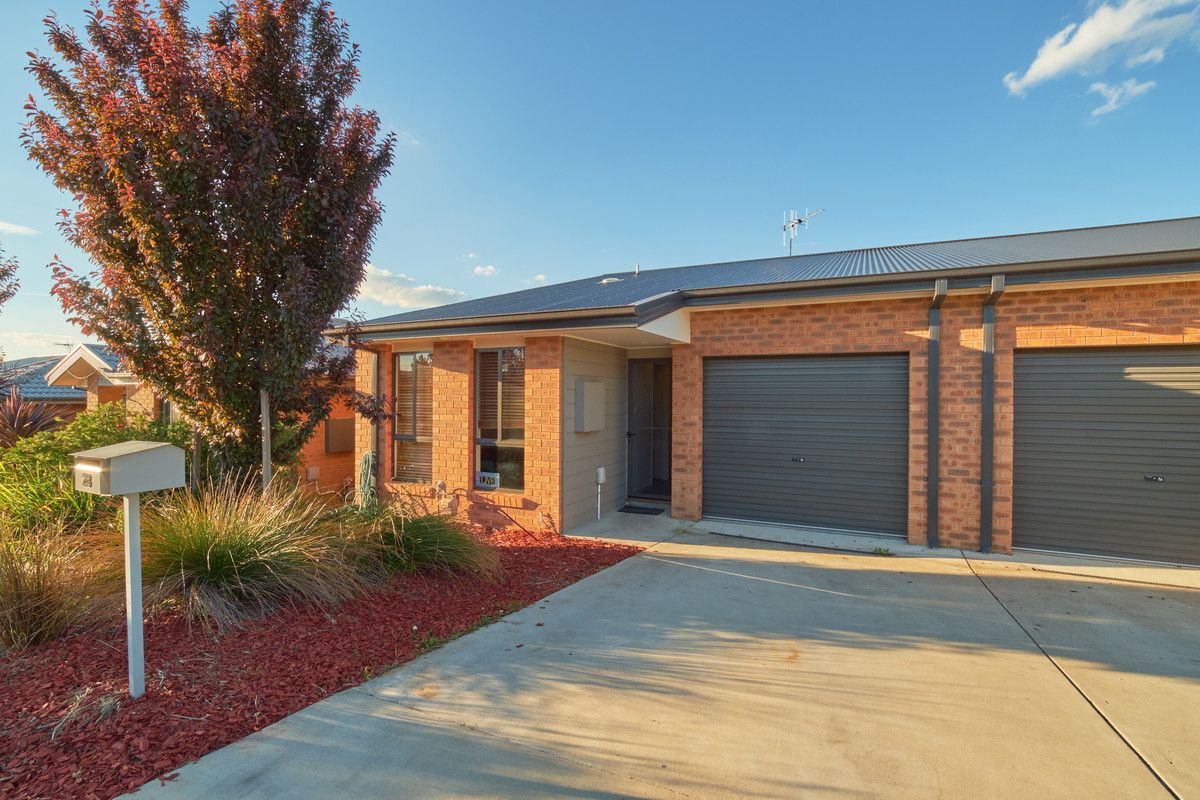 28 Isbister Street, Macgregor ACT 2615, Image 2