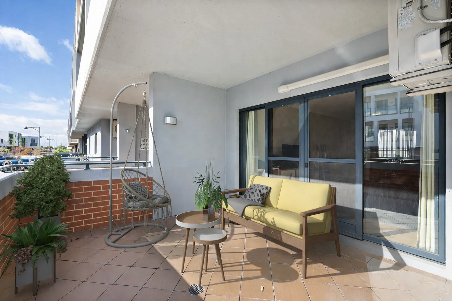 27/2 Stockton Bend, Cockburn Central WA 6164