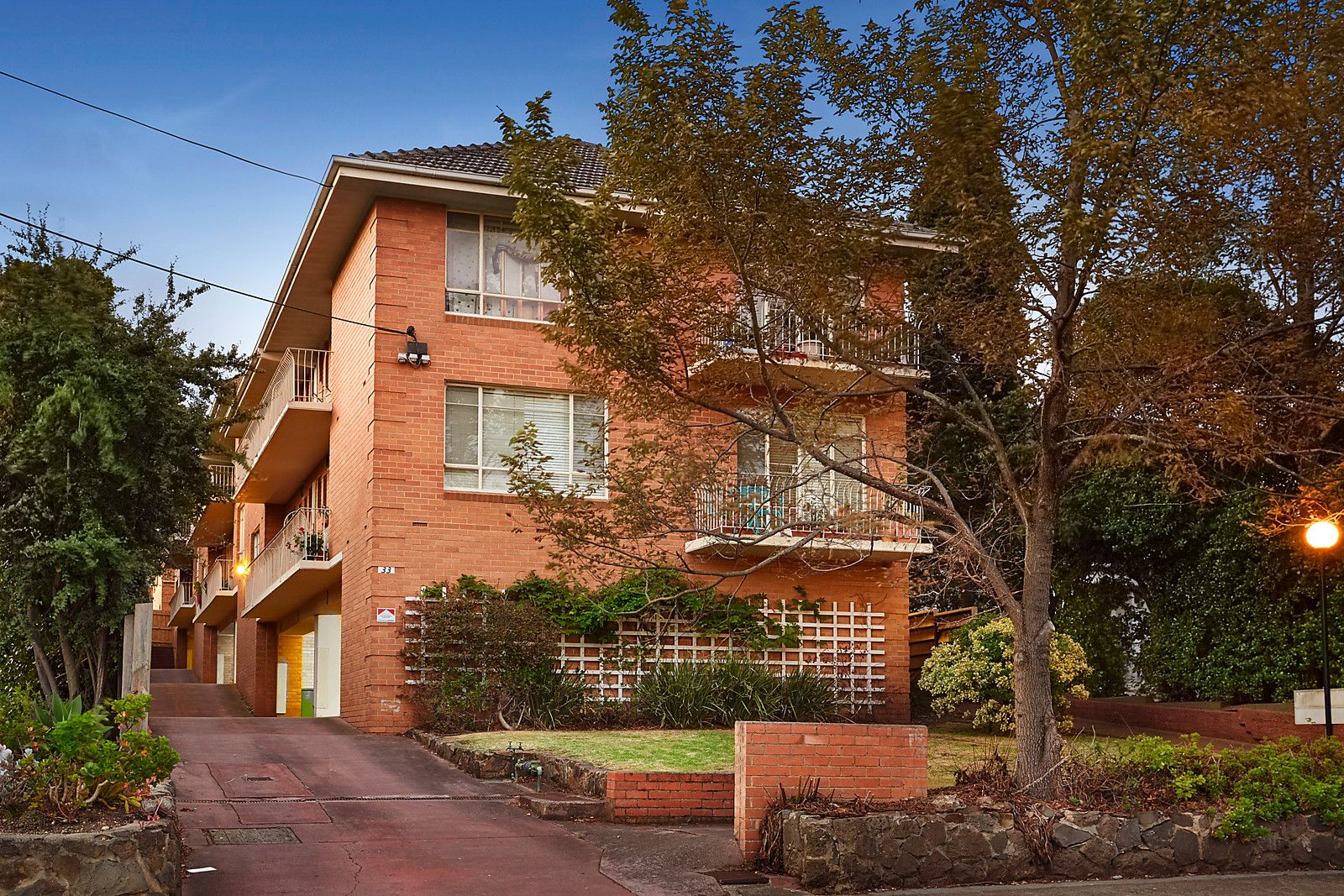 2/33 Carmichael Street, Ivanhoe East VIC 3079, Image 0