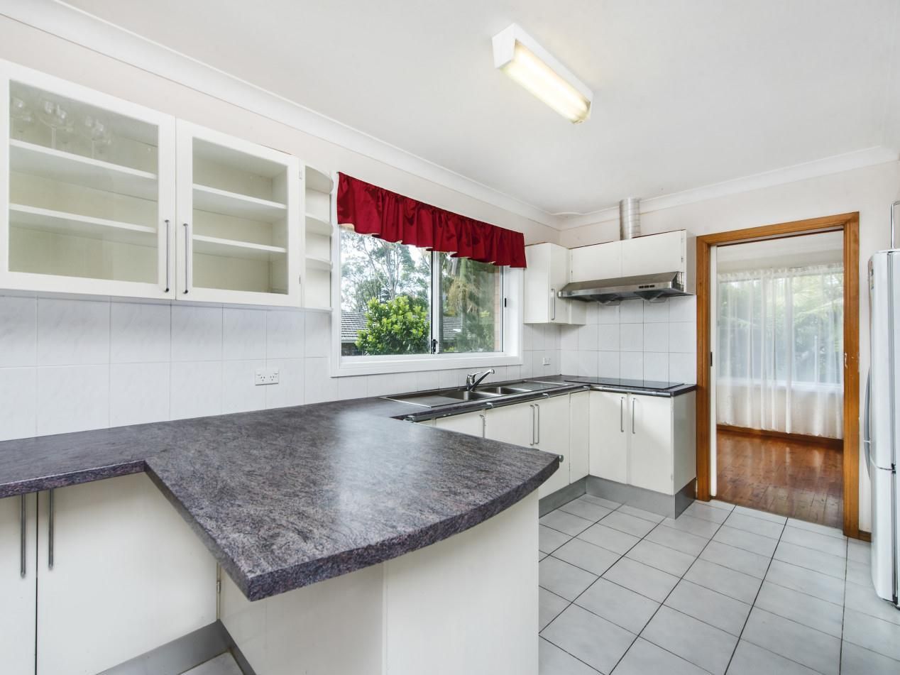 2 Clwydon Close, Belrose NSW 2085, Image 2