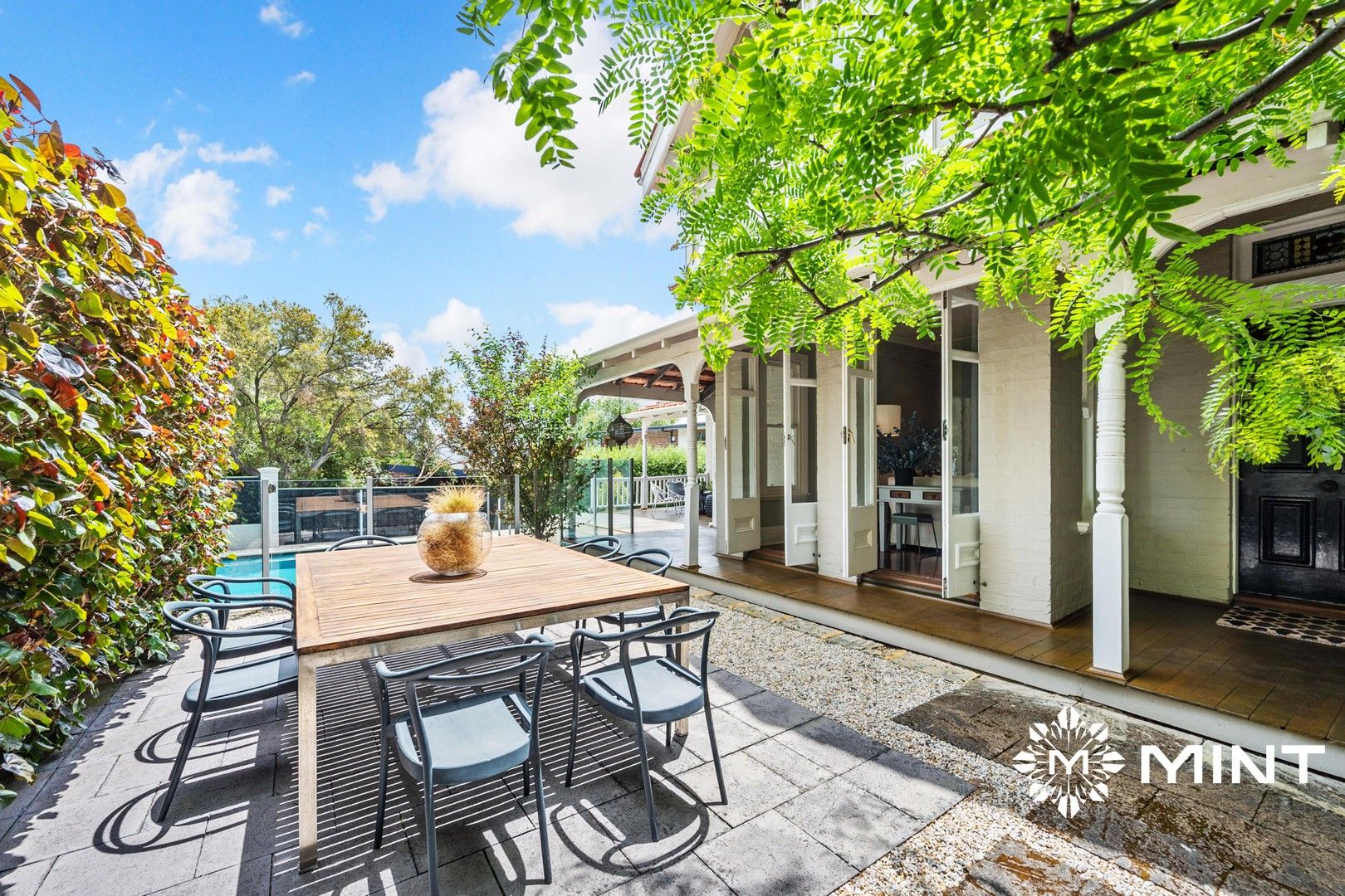 5 bedrooms House in 114 Grant Street COTTESLOE WA, 6011