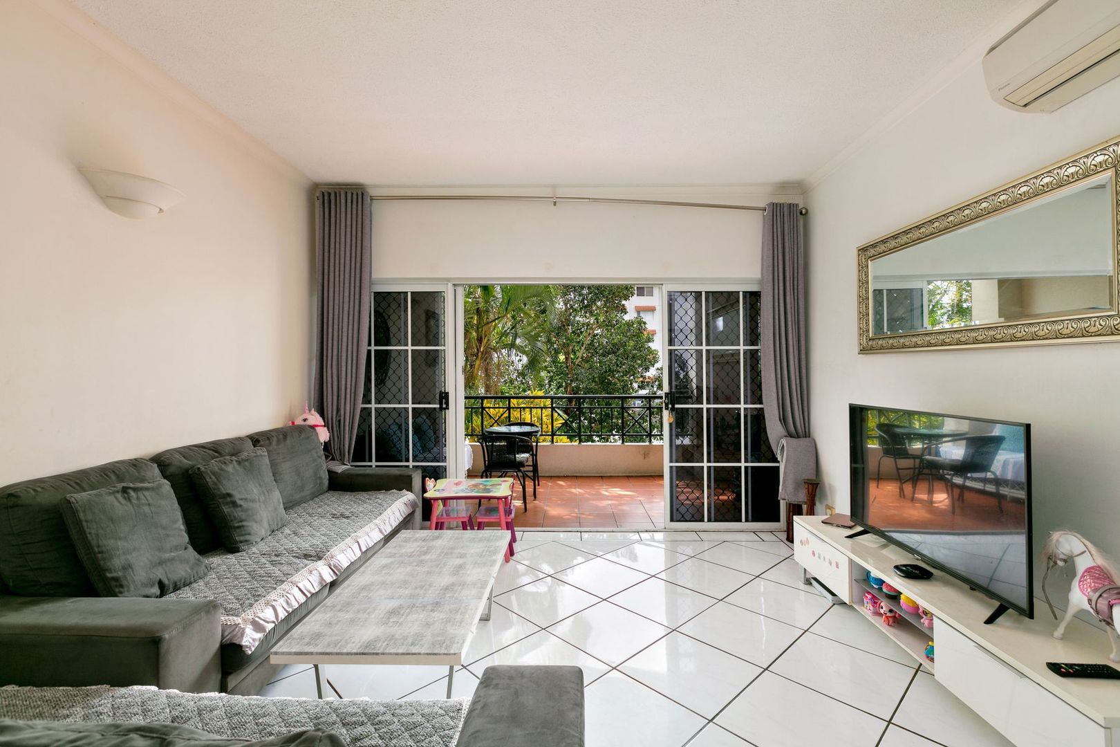 3/327-329 Lake Street, Cairns North QLD 4870, Image 2