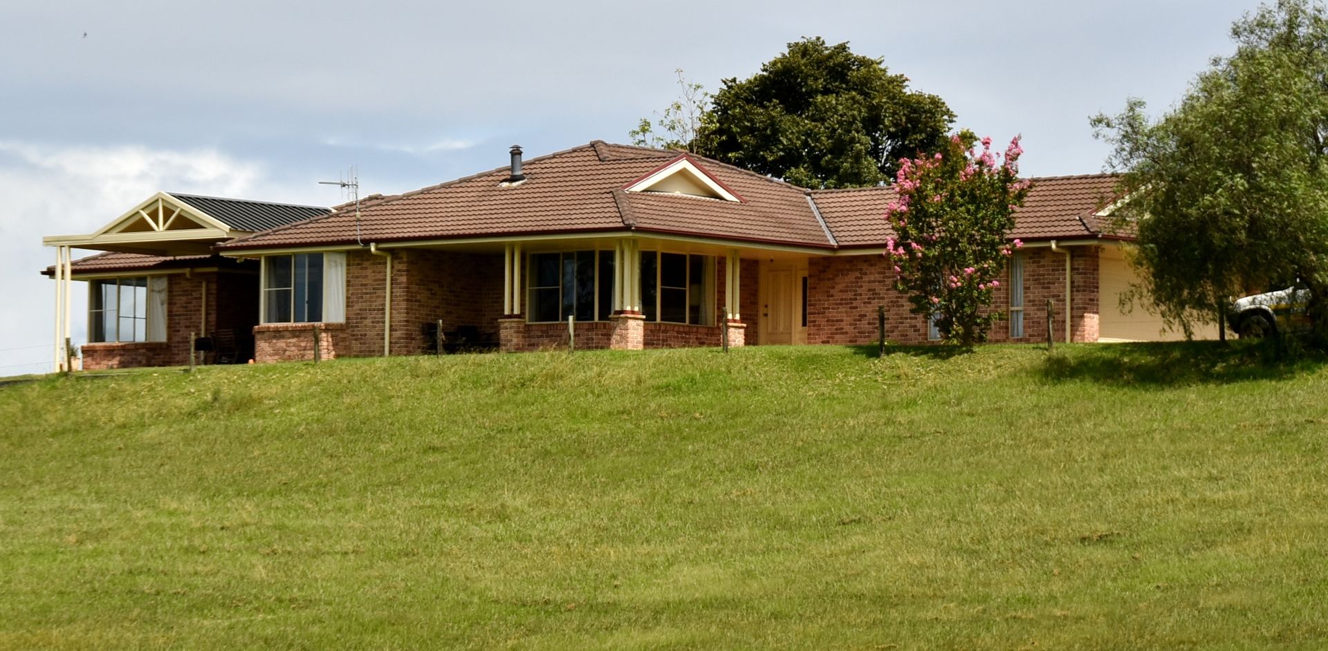 274 Wattley Hill Road, Wootton Property History & Address Research