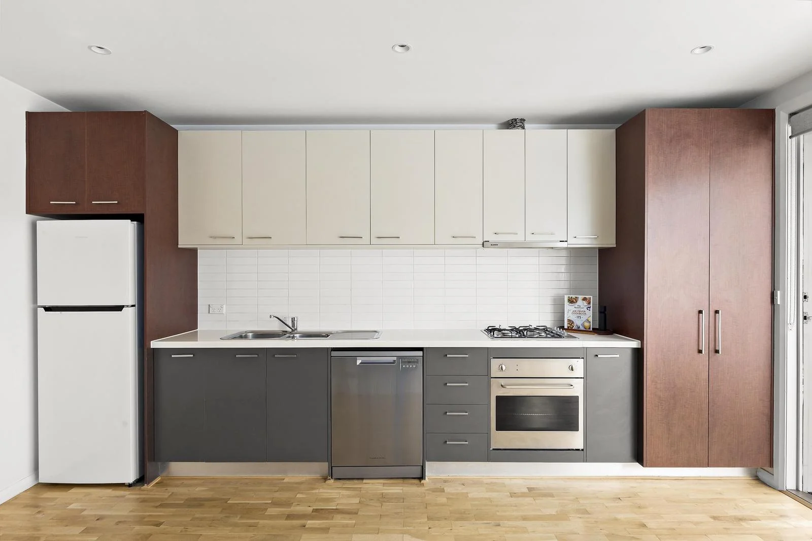 Additional image 6 of 10/26 Livingstone Street, Ivanhoe VIC 3079