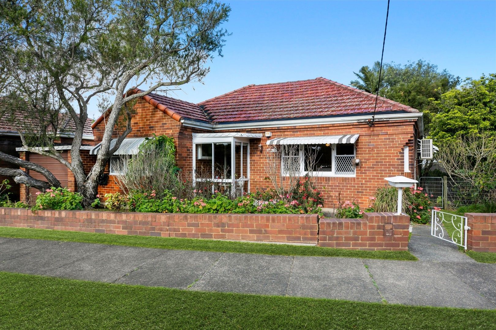 36 Rosemont Avenue, Mortdale NSW 2223, Image 0