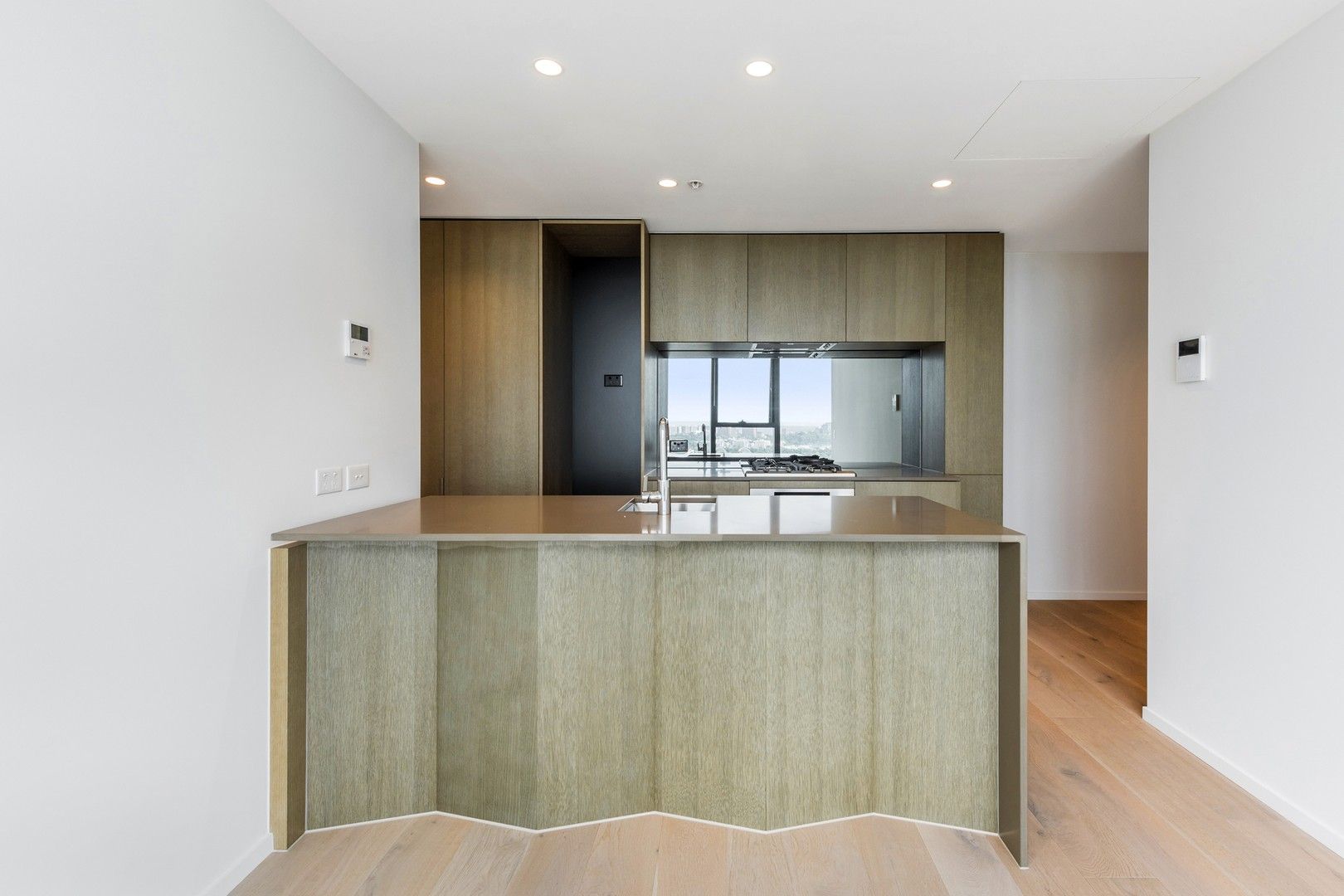2 bedrooms Apartment / Unit / Flat in 1904e/93-119 Kavanagh Street SOUTHBANK VIC, 3006