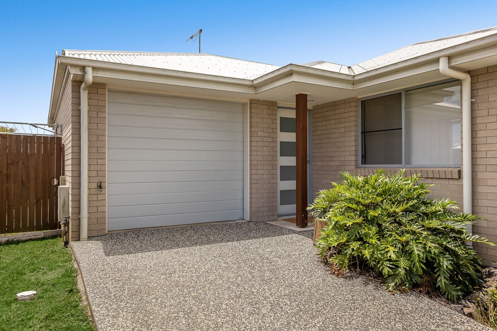 2/31 Abbey Street, Cranley QLD 4350, Image 0