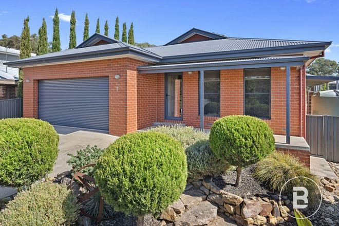Picture of 7 Philden Way, SPRING GULLY VIC 3550