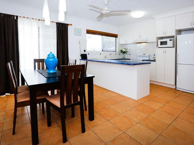 2/5 Viles Street, Rosslea QLD 4812, Image 2