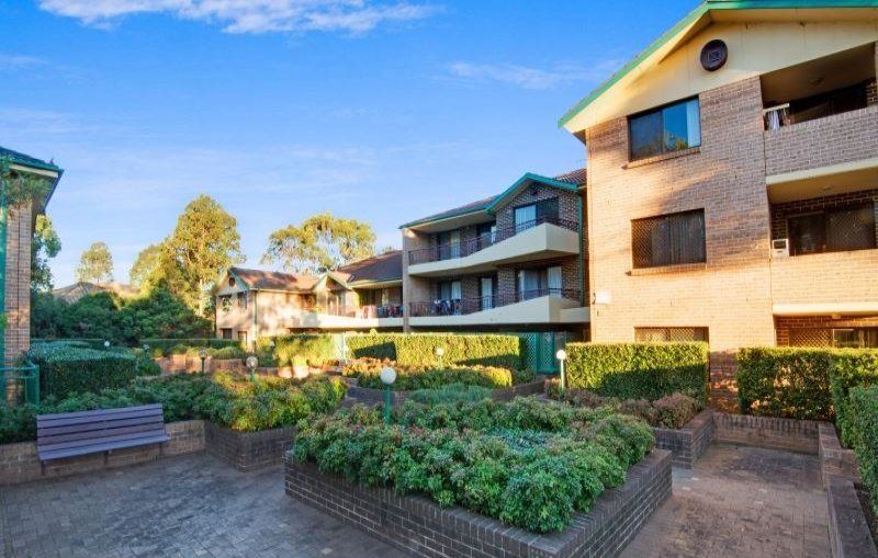 2 bedrooms Apartment / Unit / Flat in 31/164-168 Station Street WENTWORTHVILLE NSW, 2145