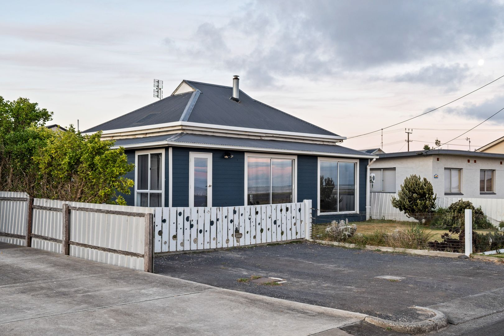 111 Sea Parade, Port Macdonnell SA 5291, Image 1