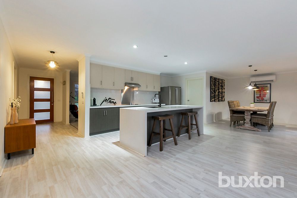 37 Moreillon Boulevard, Bannockburn VIC 3331, Image 2