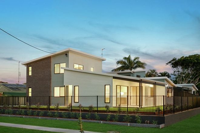 Picture of 1/26 Cooloon Crescent, TWEED HEADS SOUTH NSW 2486