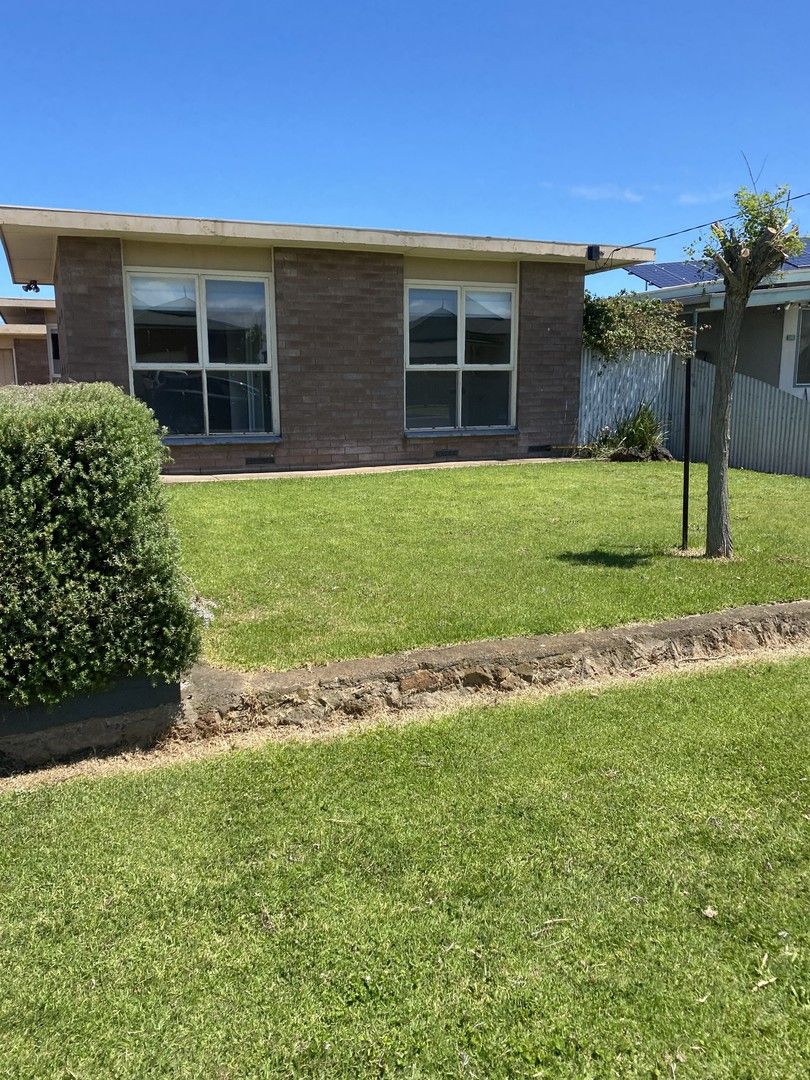 3 bedrooms House in 18 Roberts Ave PORT FAIRY VIC, 3284