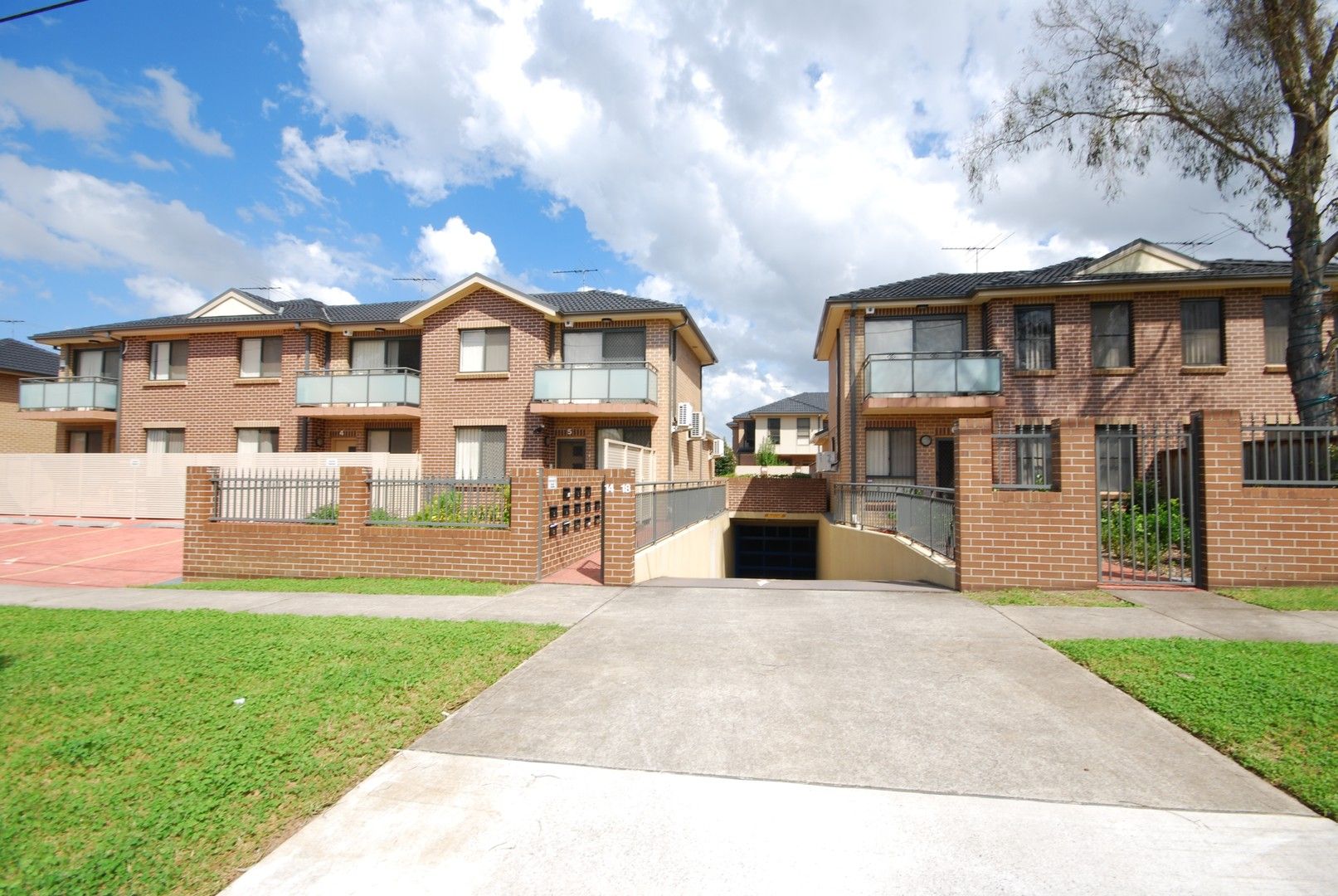 3 bedrooms Townhouse in 13/14-18 Valeria Street TOONGABBIE NSW, 2146