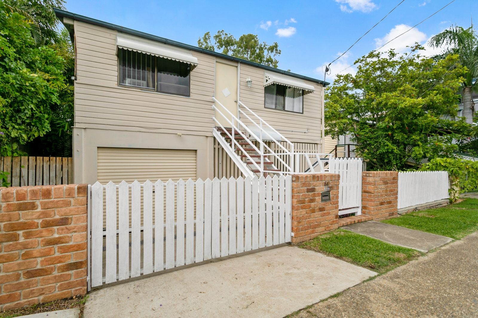 64 Oxley Avenue, Woody Point Property History & Address Research Domain