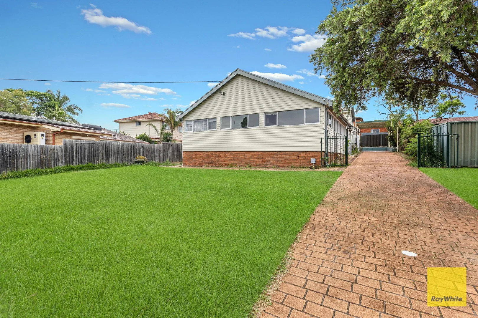 143 Cornelia Road, Seven Hills NSW 2147