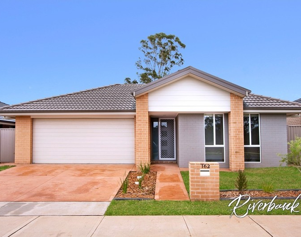 162 Greenwood Parkway, Jordan Springs NSW 2747