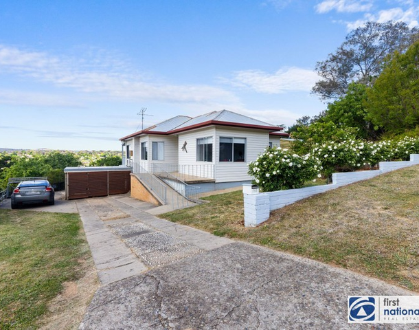 12 Amaroo Place, Yass NSW 2582