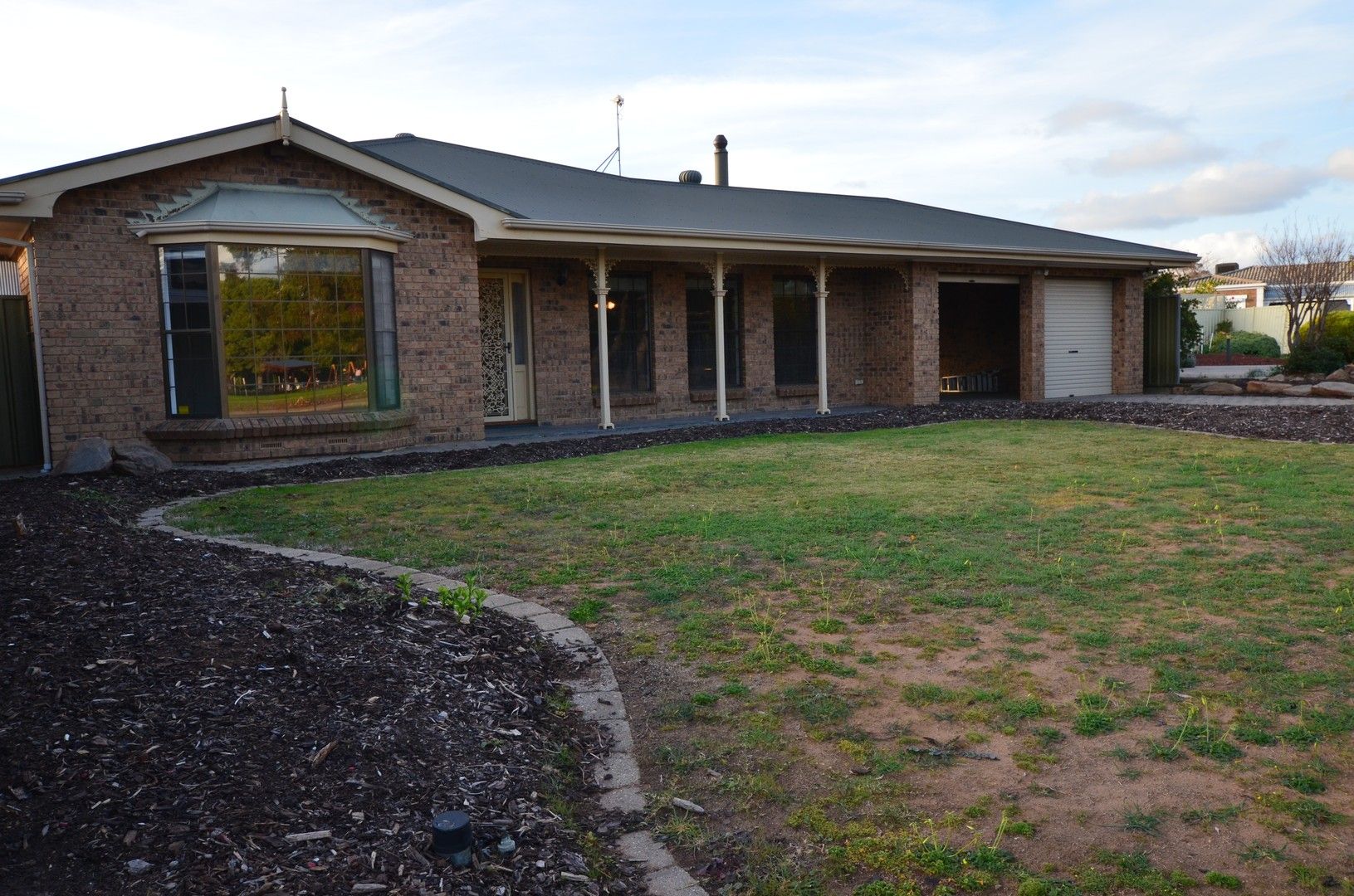 5 Takari Court, Hallett Cove SA 5158 House For Rent 540 Domain