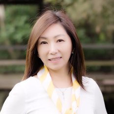 Yvonne Huang, Sales representative