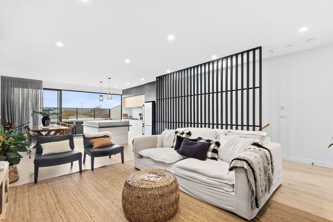 Picture of 6/66-68 Hitchcock Avenue, BARWON HEADS VIC 3227