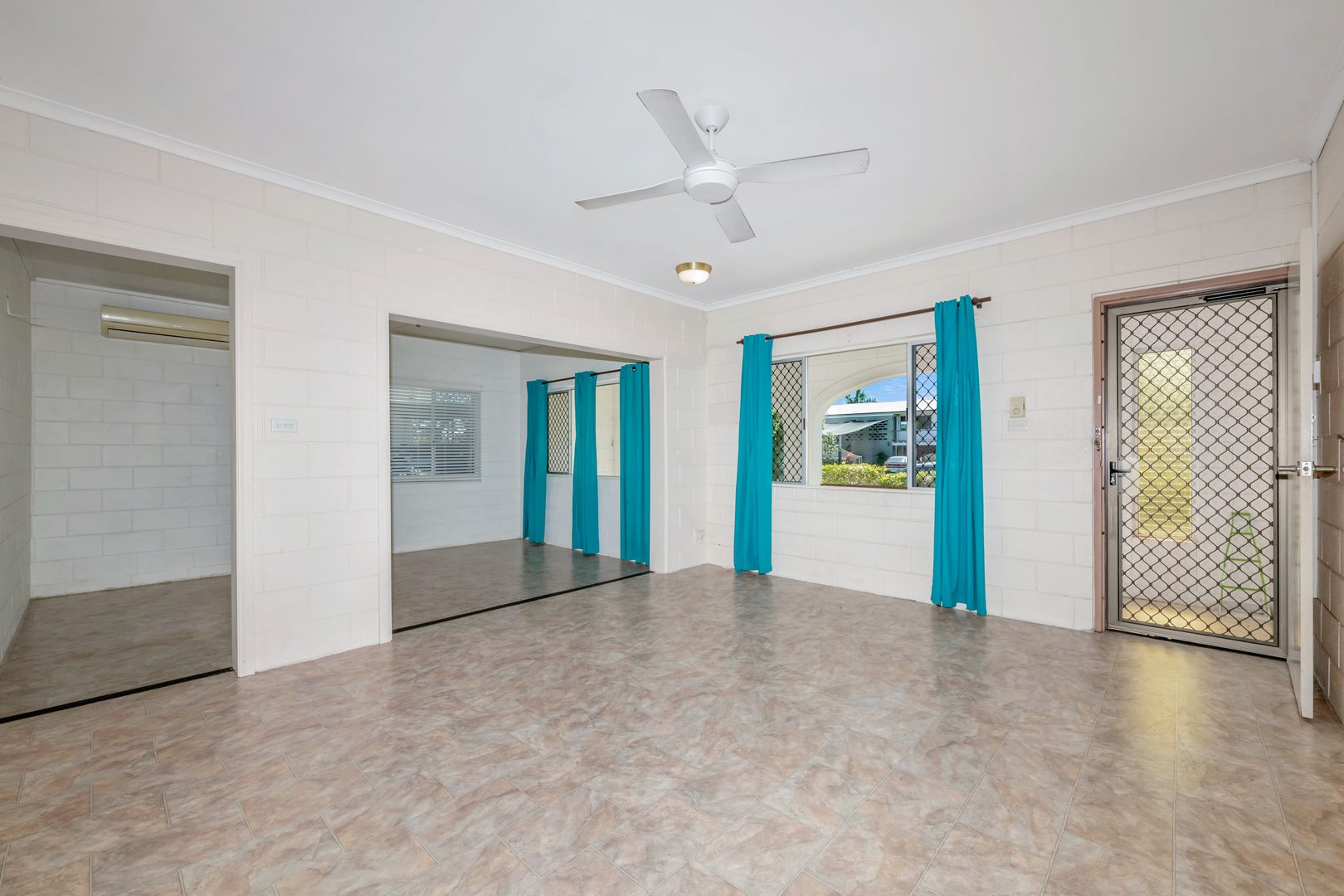 2/7 Wattle Street, Kirwan QLD 4817, Image 2