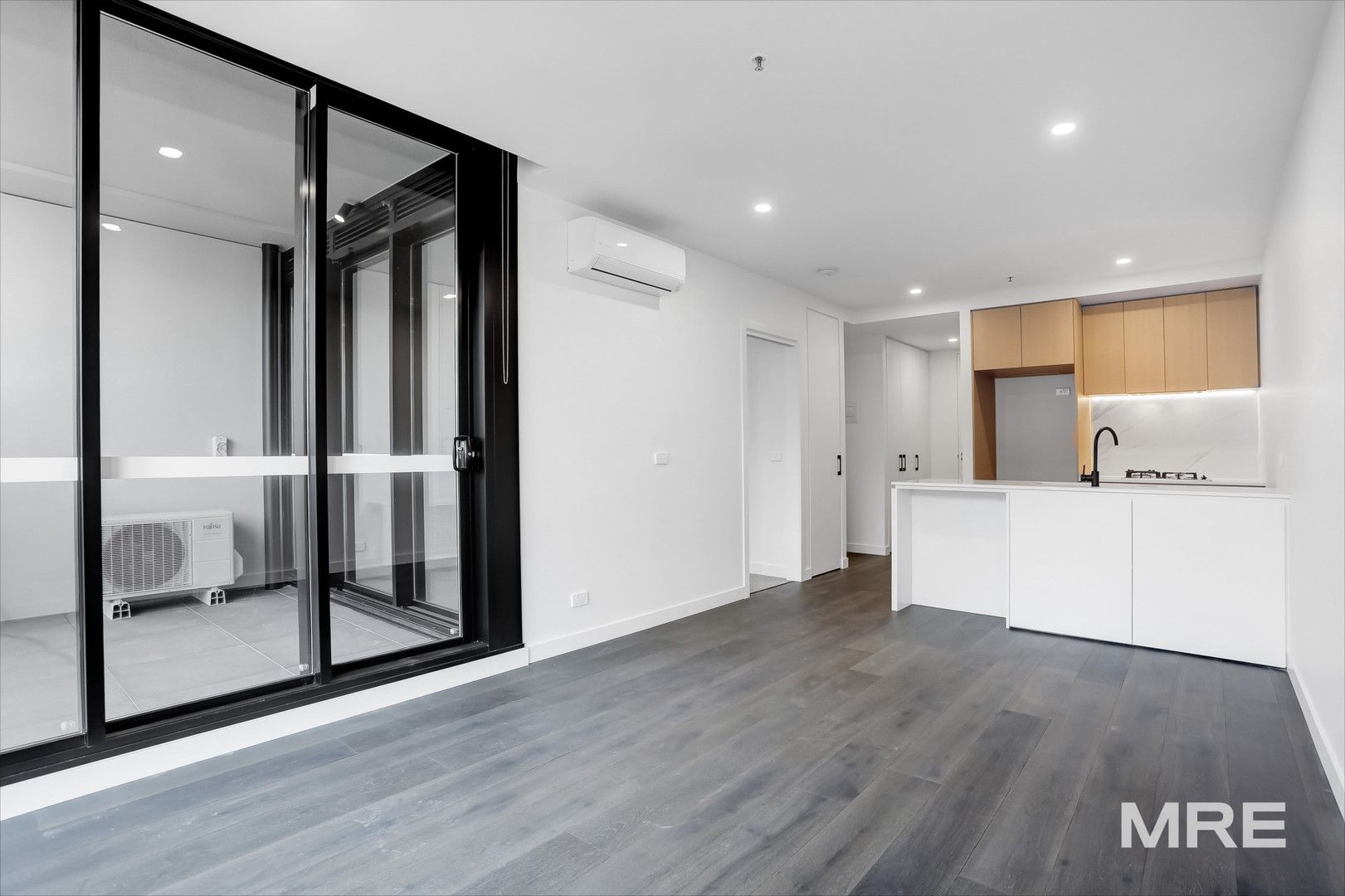 1 bedrooms Apartment / Unit / Flat in 419/58 Myrtle Street IVANHOE VIC, 3079