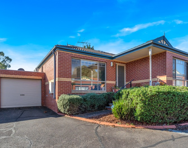 2/2-8 Knight Crescent, Roxburgh Park VIC 3064