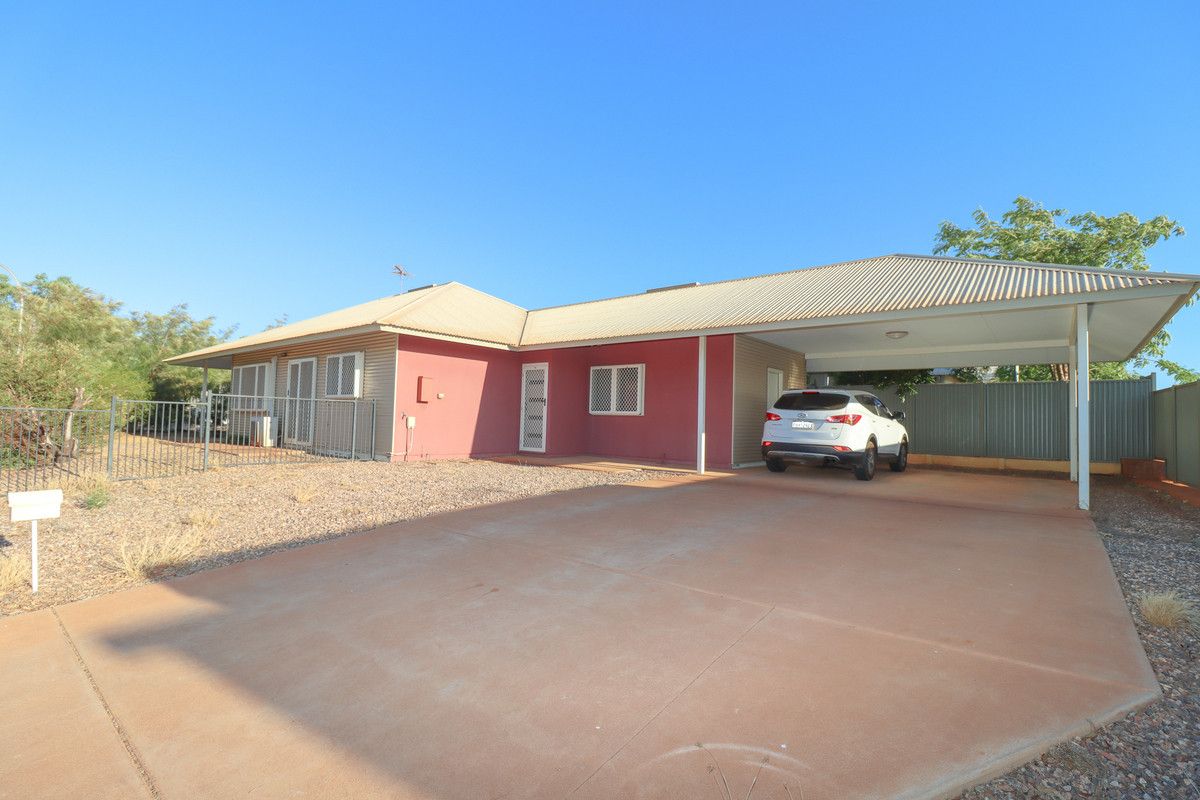 4 bedrooms House in 40 Trevally Road SOUTH HEDLAND WA, 6722