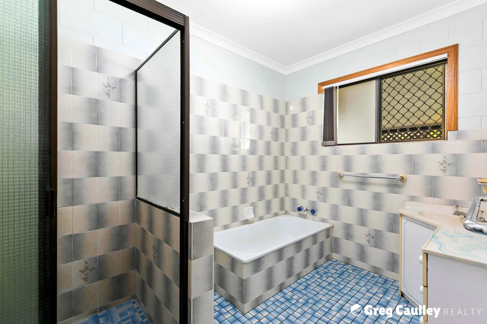 Additional image 10 of 6 Wentworth Court, Granville QLD 4650